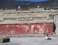 Mari le Glatin Keis sketching
the ruins of Mitla, Mexico